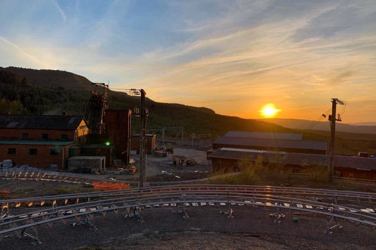 8bd42805eed96f9165673fb6314e26fc6e5f4c61ac914a0aaa3ffb12d580e7a1 768x512